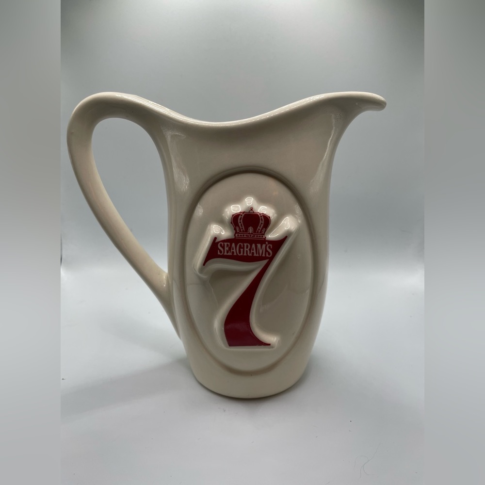 VINTAGE SEAGRAM'S 7 CROWN WHISKY PITCHER/JUG WHISKEY BAR WARE 7 INCH